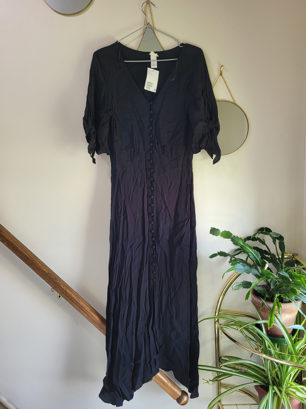 H&M Black Button-Front Maxi Dress with Puff Sleeves